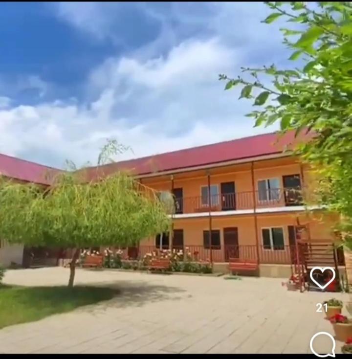 Altynai Guest House Cholpon-Ata Exteriör bild
